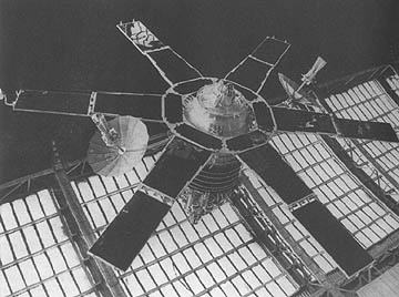 Russian Satellite Falls Into Pacific Ocean: Report